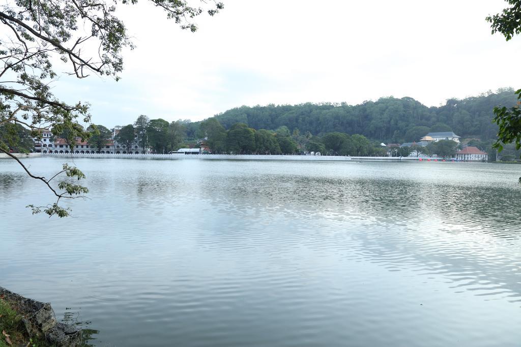 Glory Homestay 캔디 외부 사진