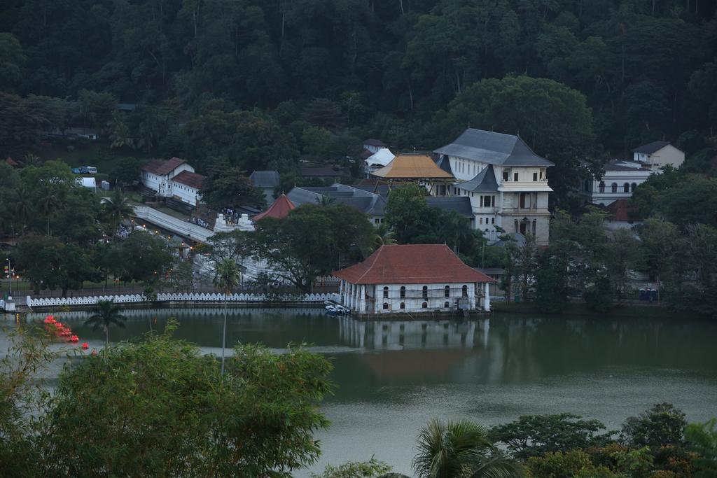 Glory Homestay 캔디 외부 사진